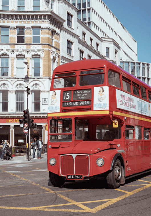 Un bus londonien rouge
